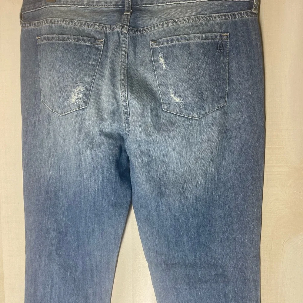Articles of Society distressed straight leg‎ denim jeans size 28